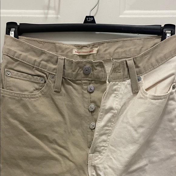 LEVI’S Two-Tone Beige and Cream Pants - Picture 2 of 10
